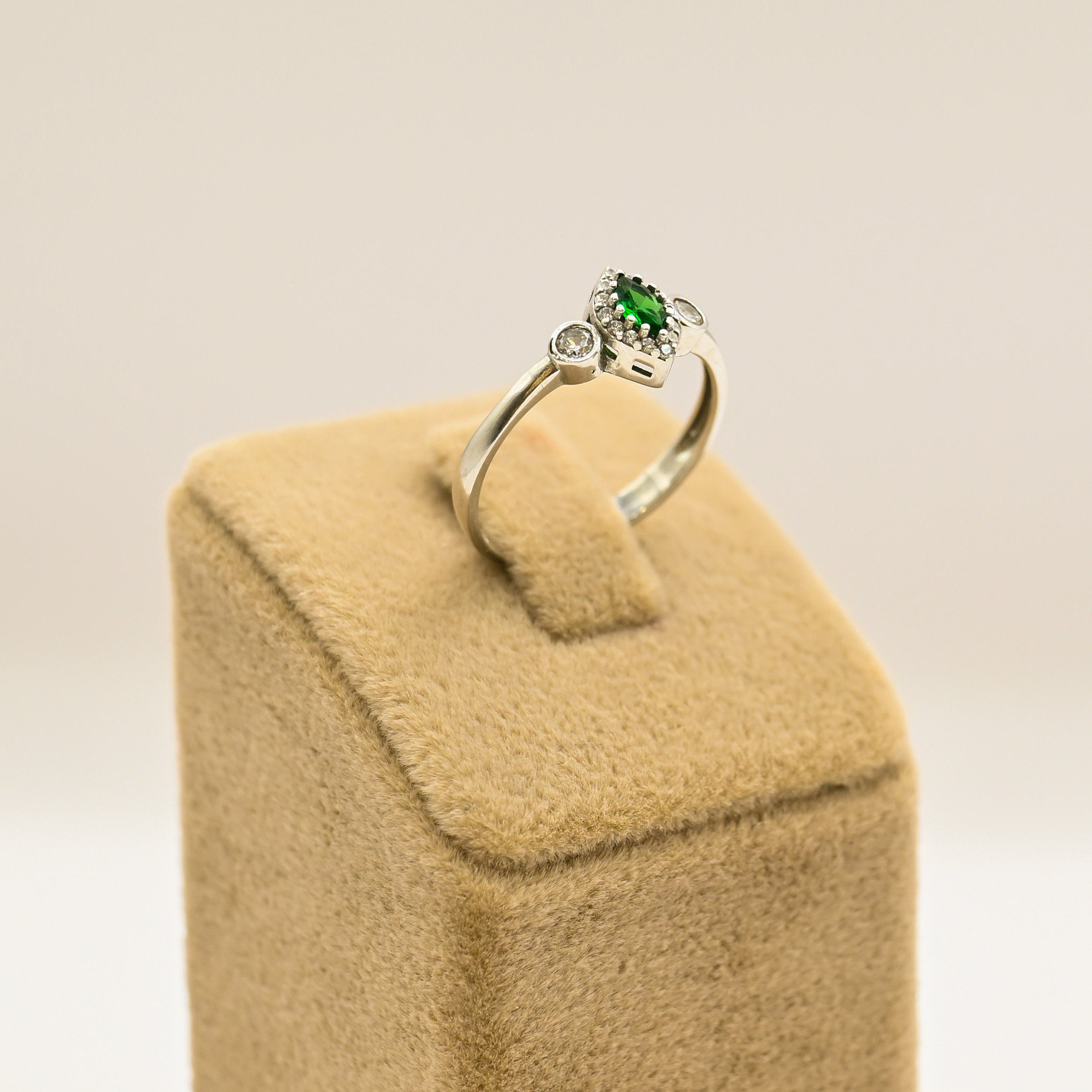 "EMERALD WHISPER" RING