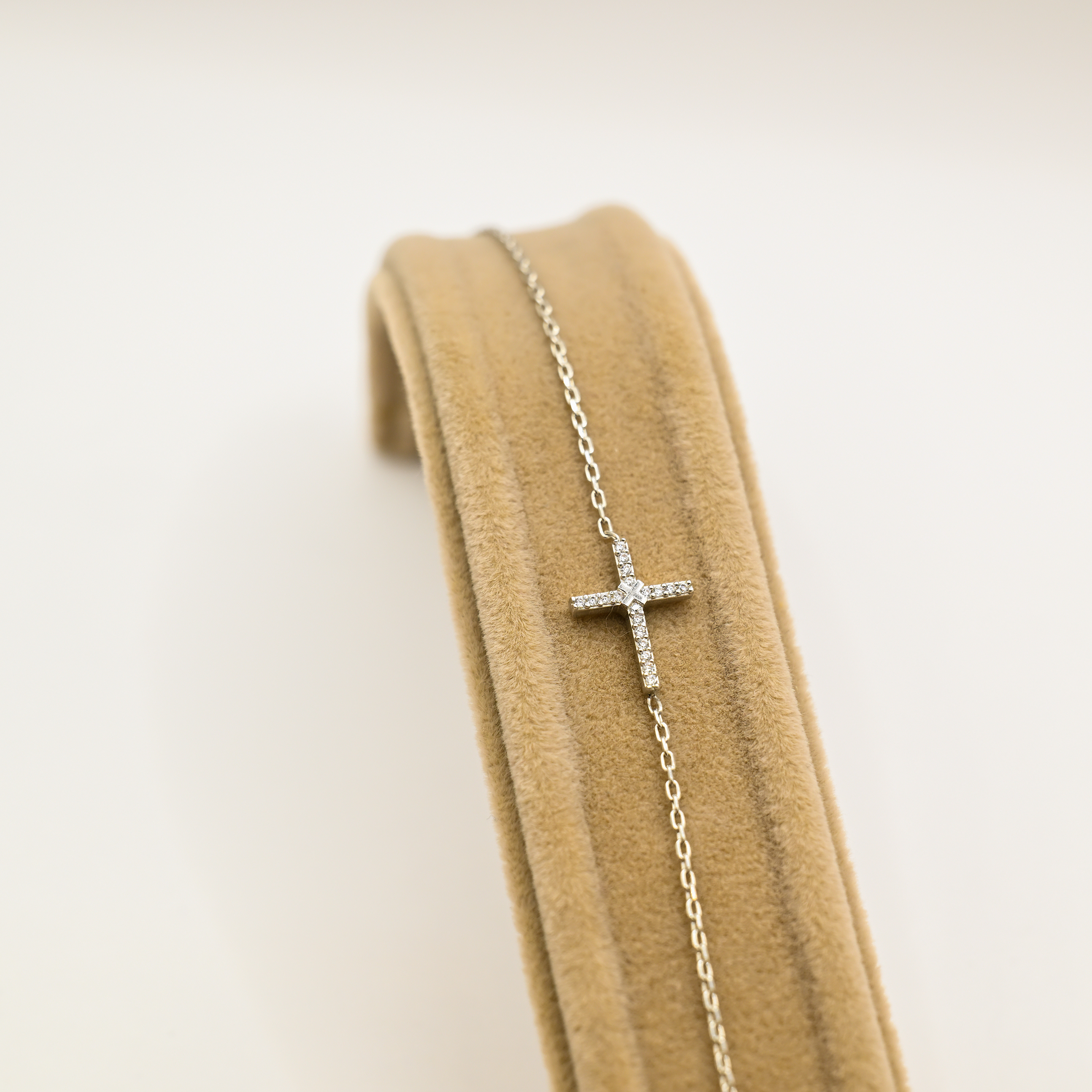 "CROSS GRACE" BRACELET