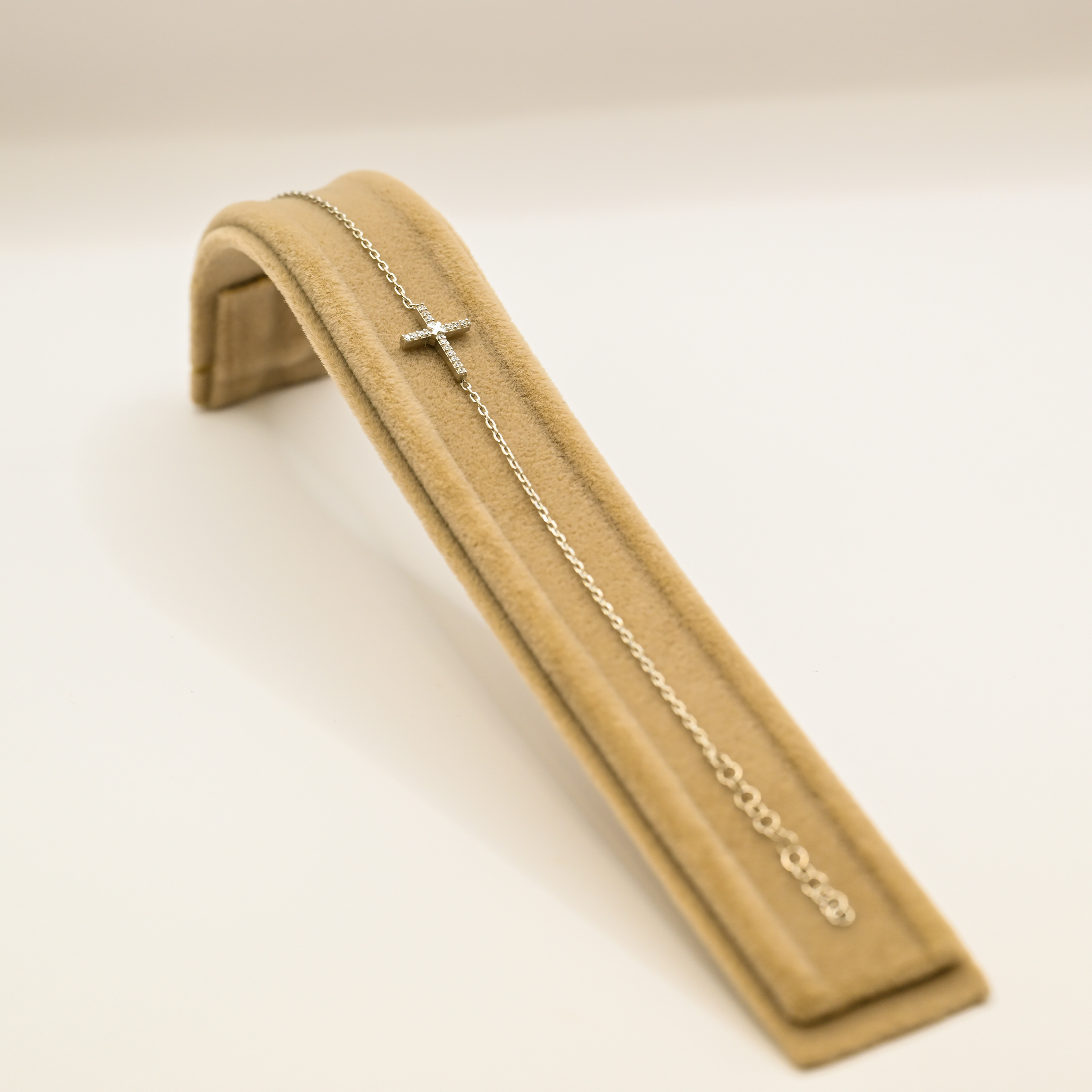 "CROSS GRACE" BRACELET