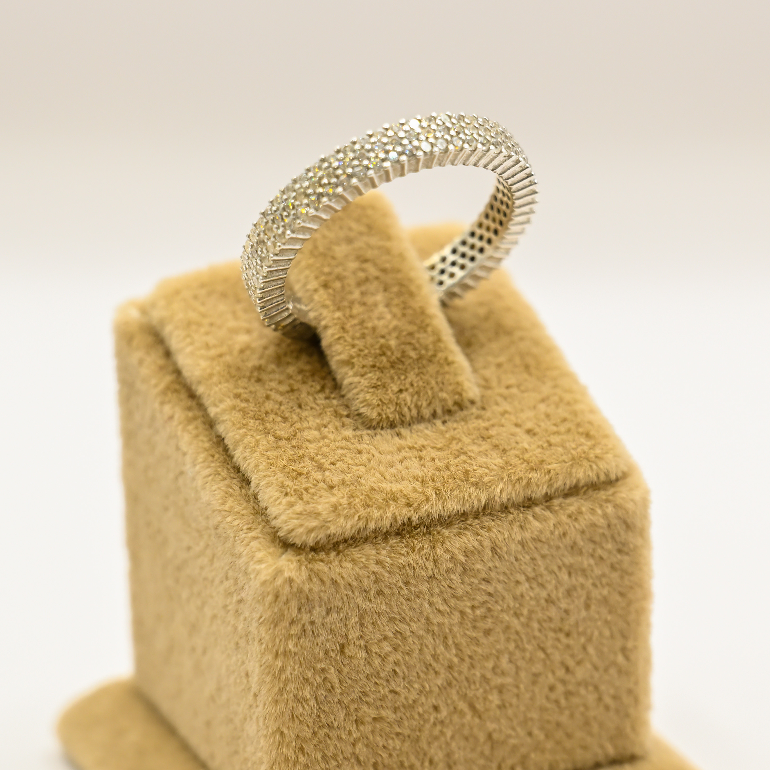 "INFINITY SPARK" RING