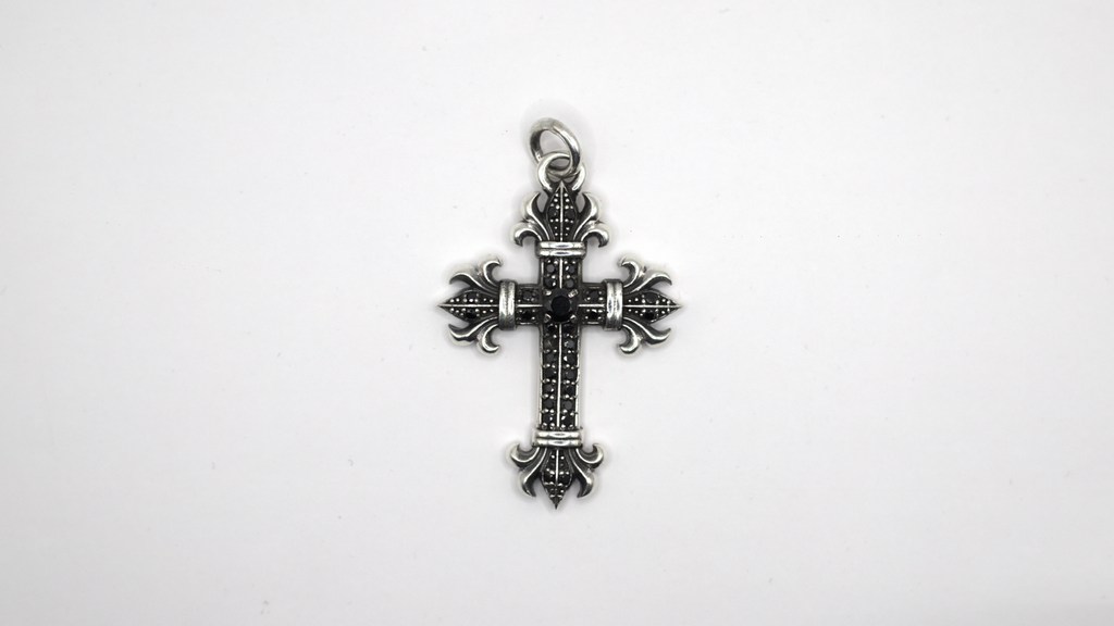 "ONE OF WUN" PENDANT