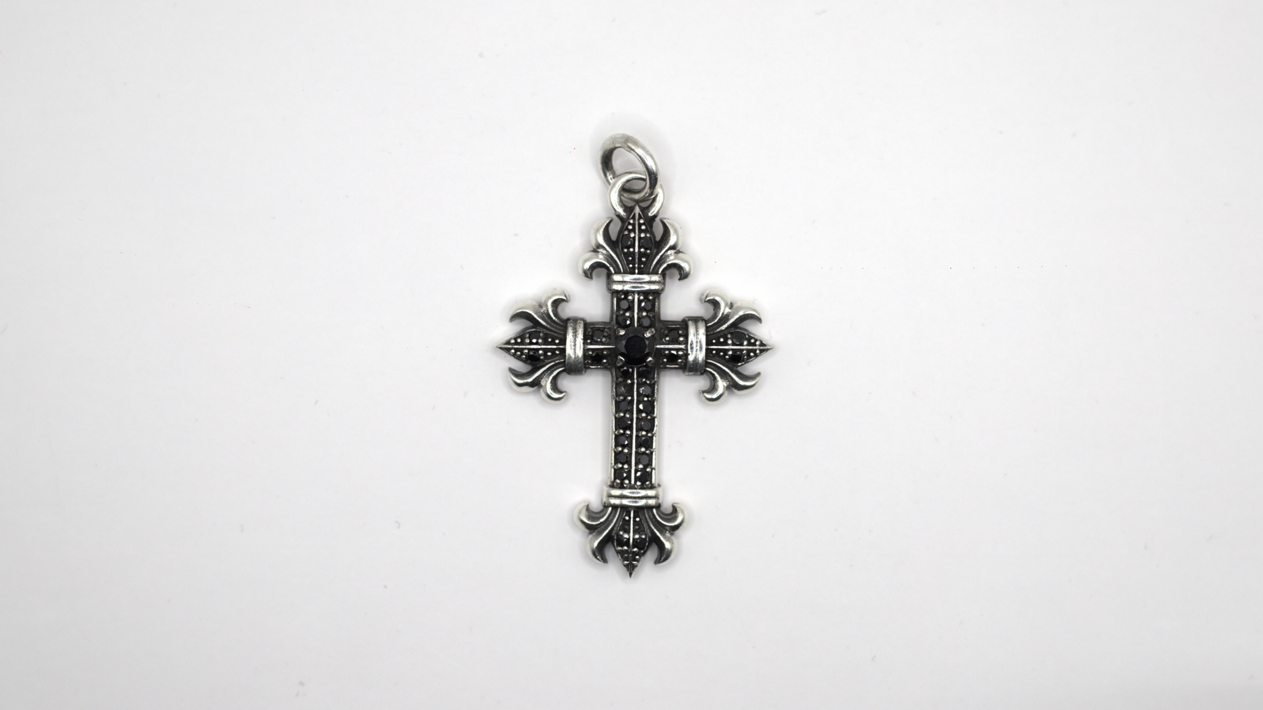 "ONE OF WUN" PENDANT