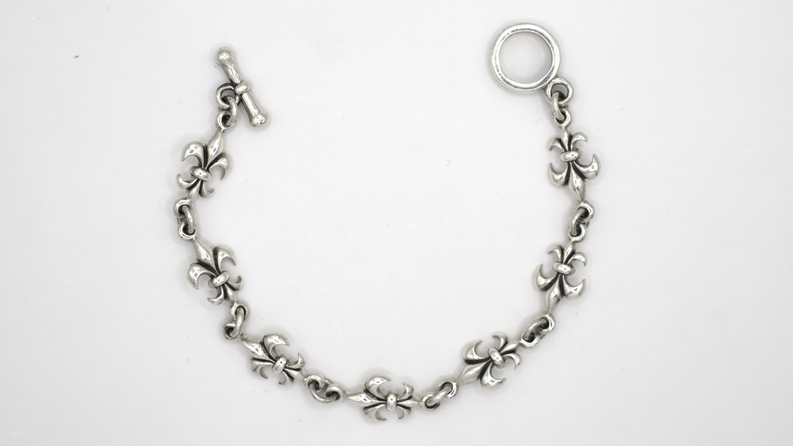 FLEUR-DE-LIS BRACELET