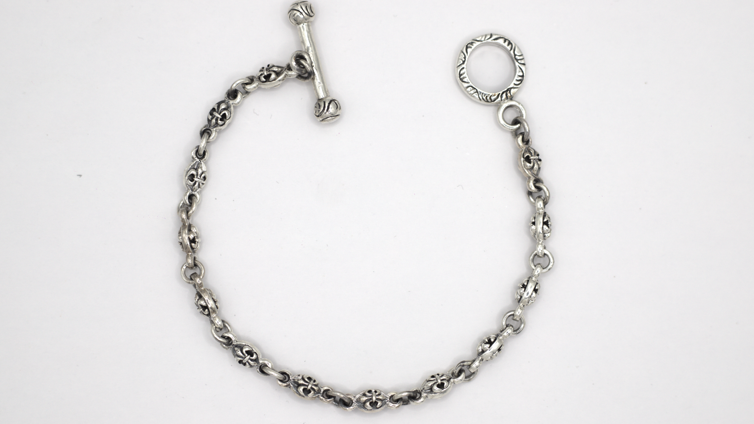 FLEUR-DE-LIS FRAMED BRACELET