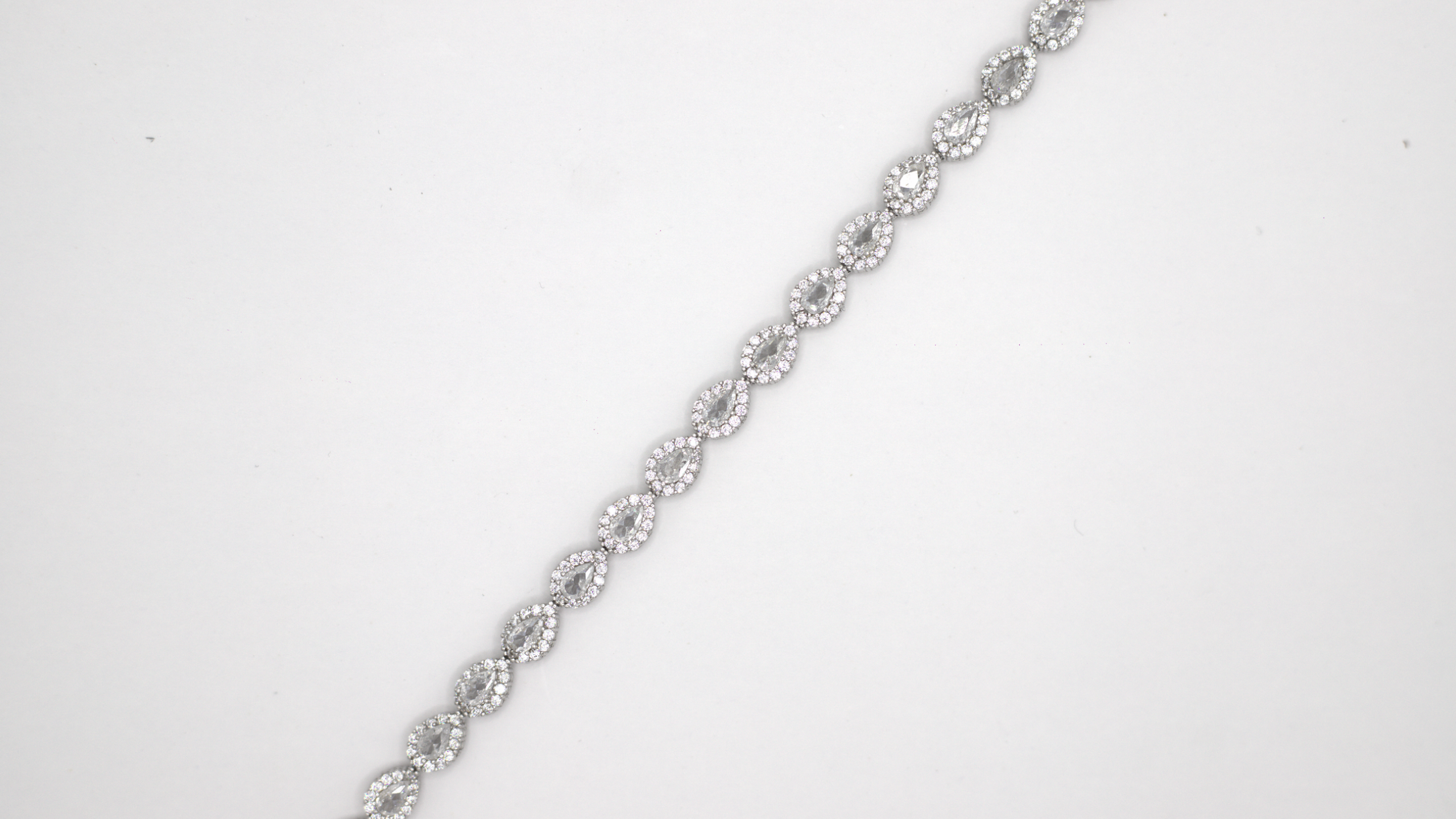 OVAL TENNIS BRACELET