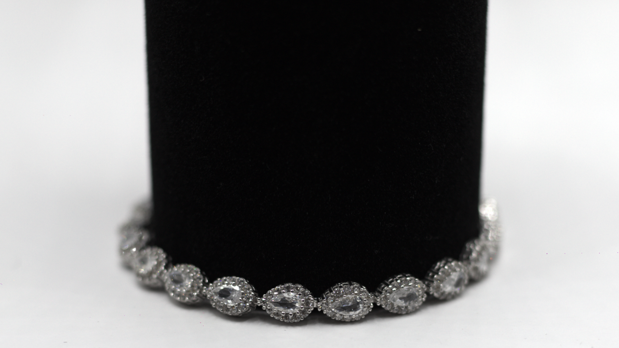 OVAL TENNIS BRACELET